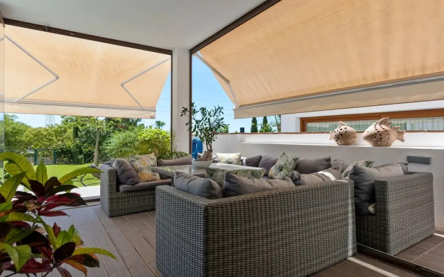 El Higueron Townhouse With Private Pool by Costarentals - Ref 252
