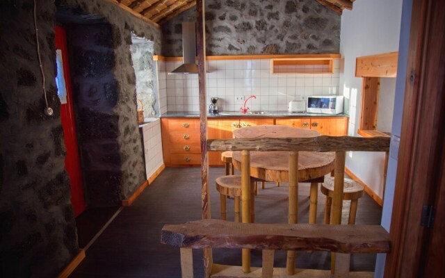 Aldeia dos Caldeirões