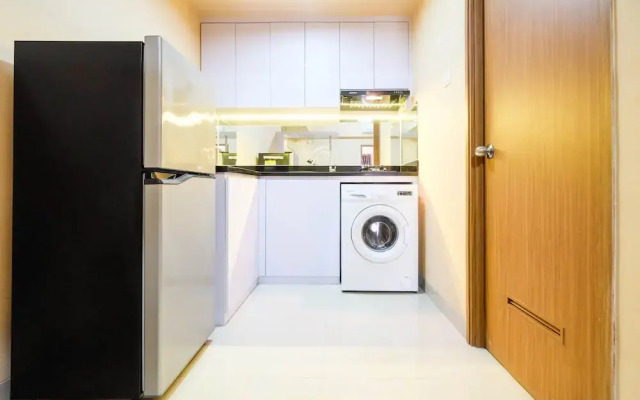 Bright and Stylish 1BR The Oasis Apartment Cikarang