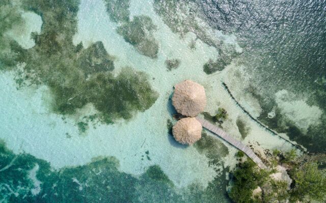 Thatch Caye, a Muy'Ono Resort