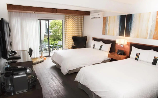 Qualicum Beach Inn