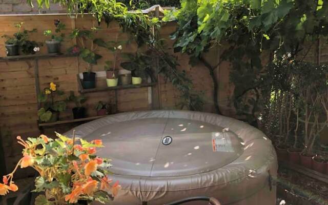 Double bedroom near Heathrow