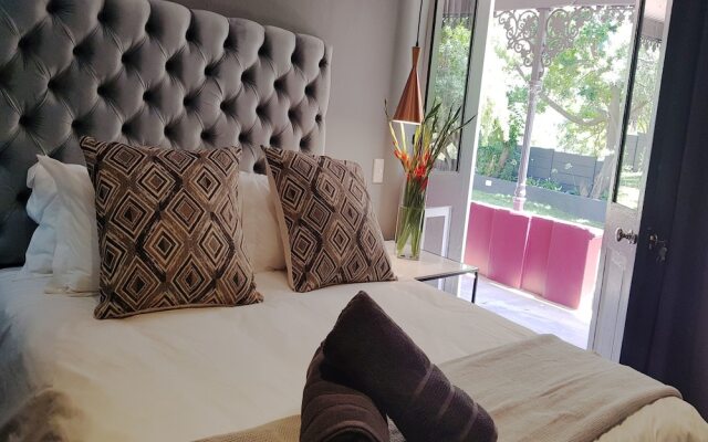 Ruby Rose Country House