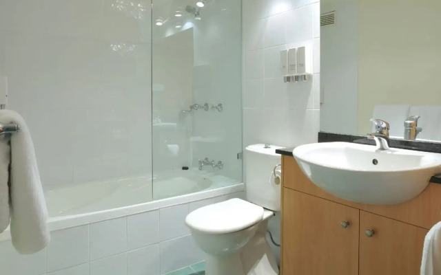 Metro Apartments on Darling Harbour - Sydney