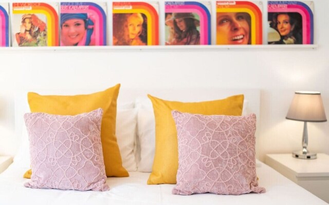 The Palais - Retro Style