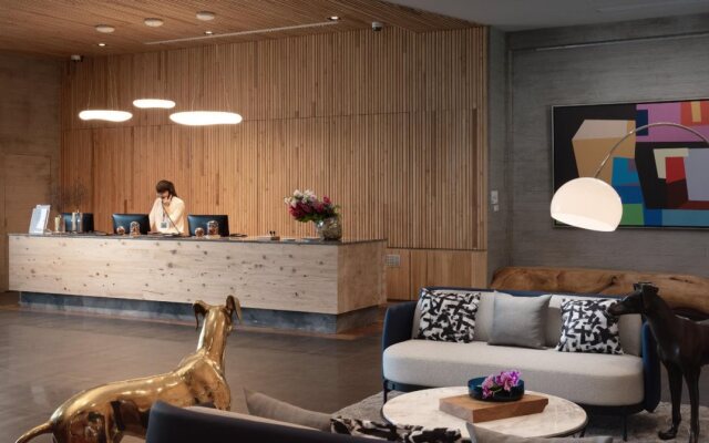 SkyeBay Club