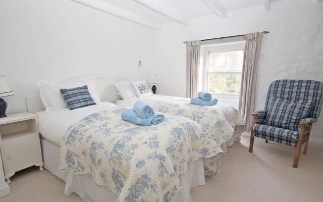 Woodpecker Cottage