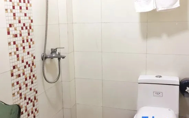 Shanghai Yijia Inn – Bathroom – Shanghai