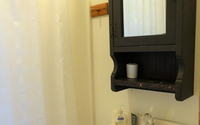 Nutter Tree at Ocracoke - 2 Br Home