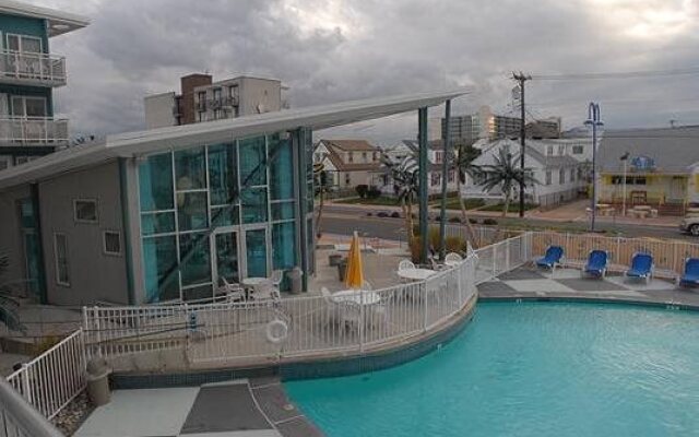 Starlux Hotel