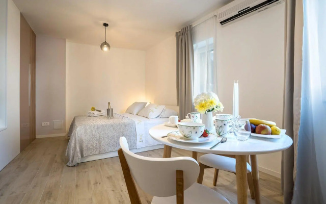 Studio Apartments Petar in old part of town