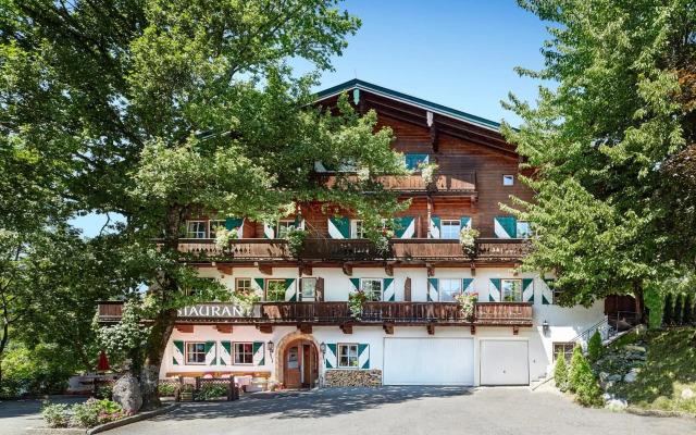 Landsitz Römerhof - Hotel Apartments