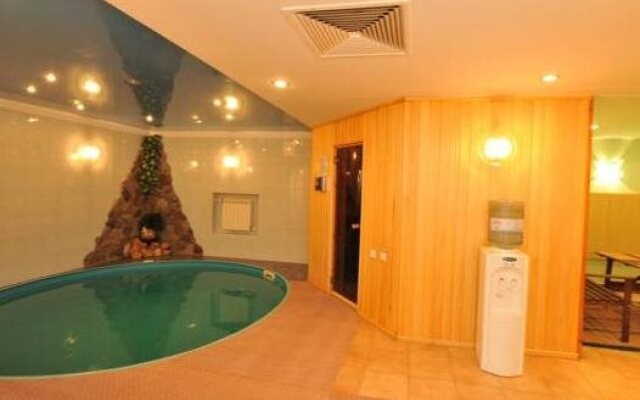 Neftyanik Hotel