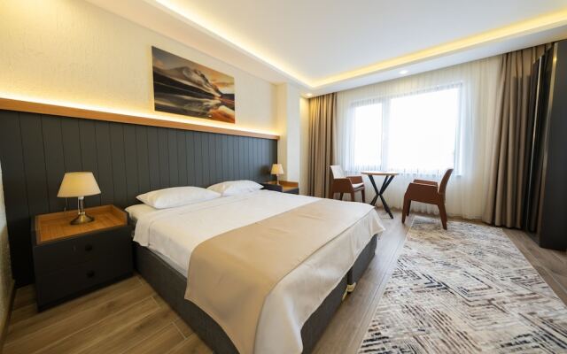 Pera North Hotel - Lounge & Restaurant