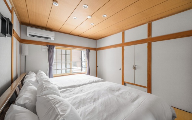 E-Us Sakaedori House