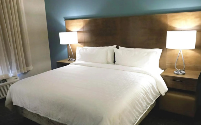 Staybridge Suites Waterloo - St. Jacobs Area by IHG