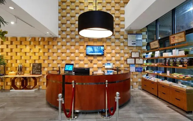 Airport Guest House