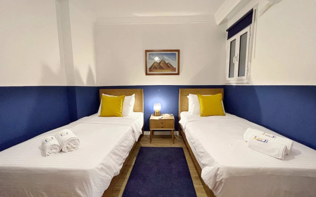 Spellbinding 2 BDR Apt. At The Giza Pyramid's Doorstep