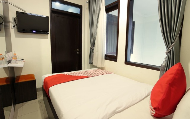 OYO 335 Wisma Empat Lima Syariah