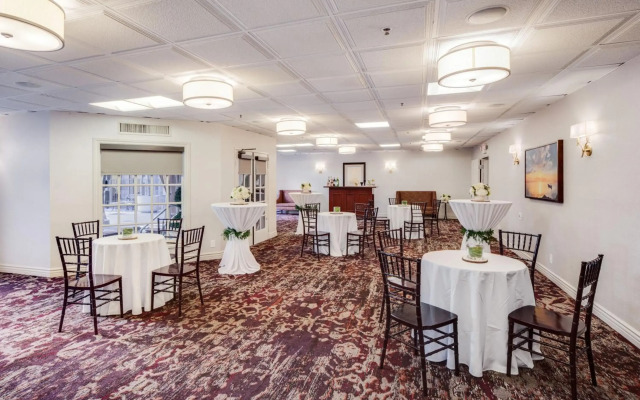 Ayres Hotel Costa Mesa/Newport Beach