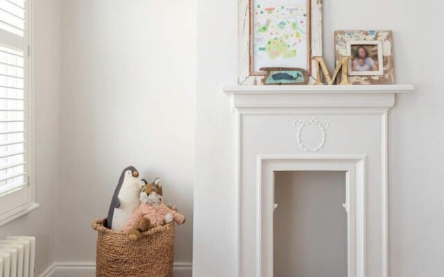 3-bedroom Home in Richmond - Ideal Family Living