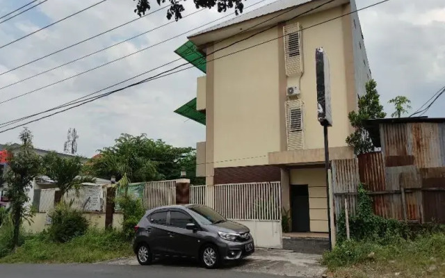 OYO 90444 D'hebron