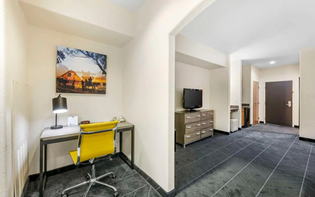 Best Western Lubbock West Inn & Suites