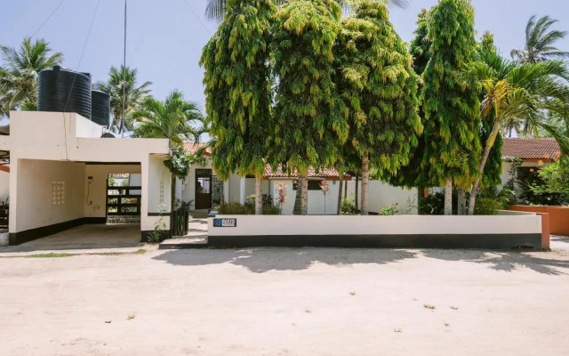 Oasys House - Beautiful Private Beach Front Home