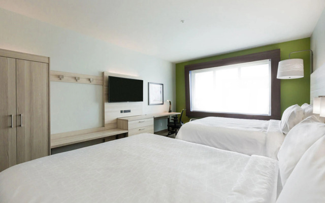 Holiday Inn Express Hotel & Suites Edmonton South by IHG