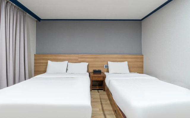 Noblesse Hotel