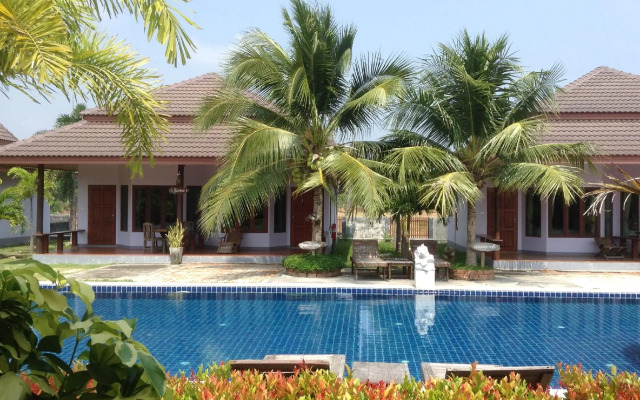 Waterside Resort