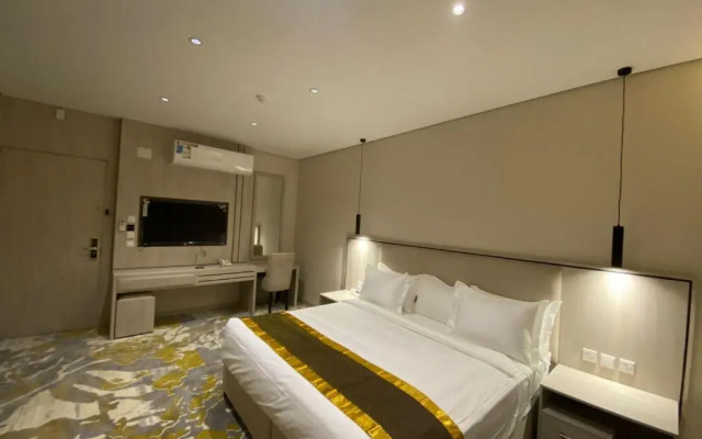 Garden In Hotel Suites