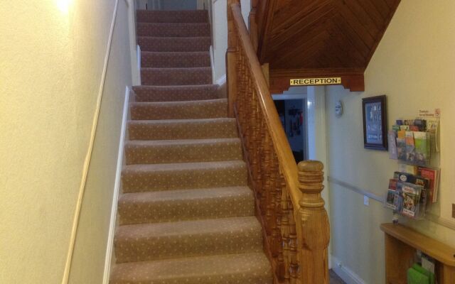 Auld Manse Guest House & Apartment