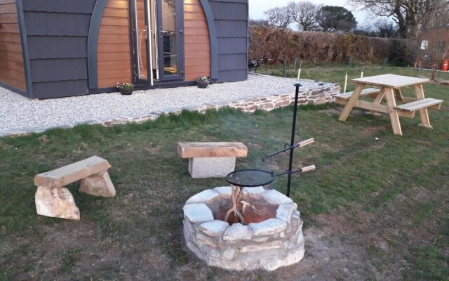 Rowan - Luxury Eco Pod at Trewithen Farm Glamping