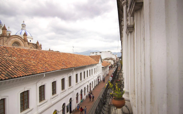 Del Parque Hotel & Suites