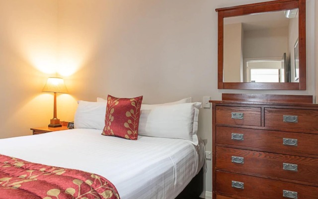Portside Hotel
