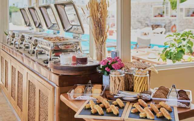 Pela Mare Hotel