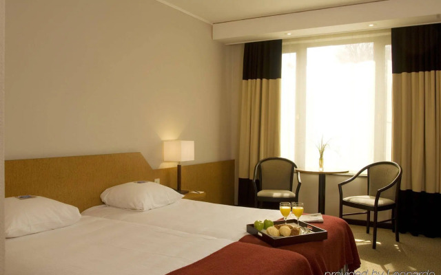M Hotel - Different Hotels