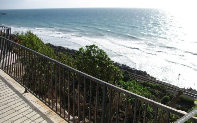 Oceanfront Oceana Penthouse