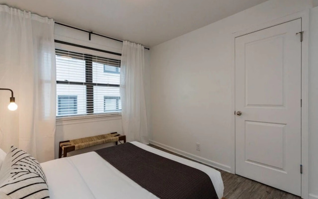 Modern 1BD Near Music Row and Downtown