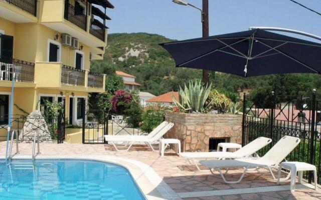 Konstantis Aparthotel