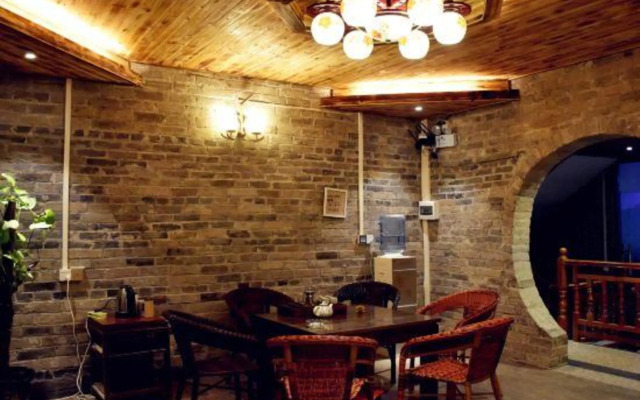 Zaishui Yifang Inn (Zhaoping Huangyao Ancient Town Longzhu)