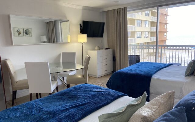 Aventura BeachFront Hotel Condos