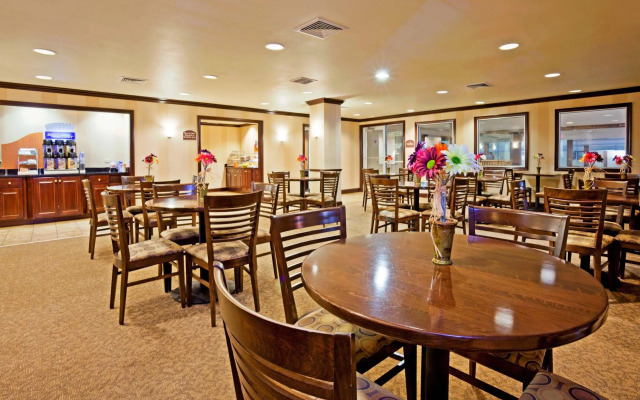 Holiday Inn Express Wisconsin Dells by IHG