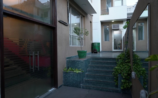 Mint Metropolitan Grand