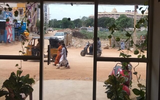 i-ROOMz Sri Srinivasa Residency