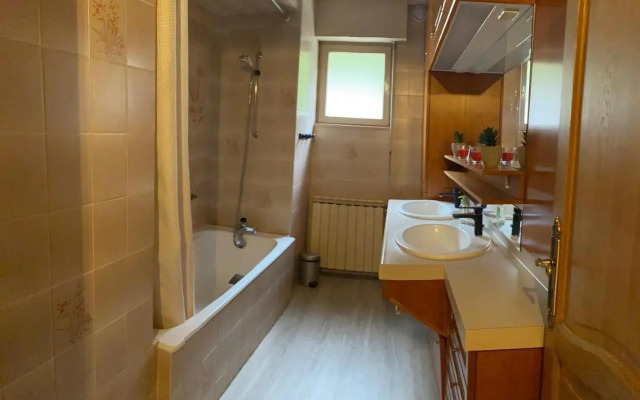 LE VERTBRUCHE - Gîte avec superbe vue pour 15 pers