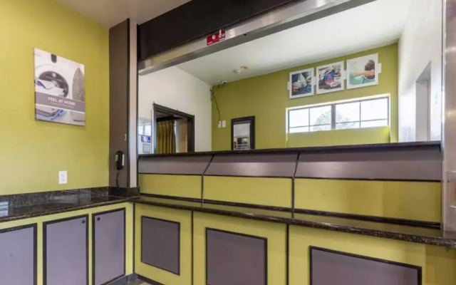 Studio 6 Bay City, TX