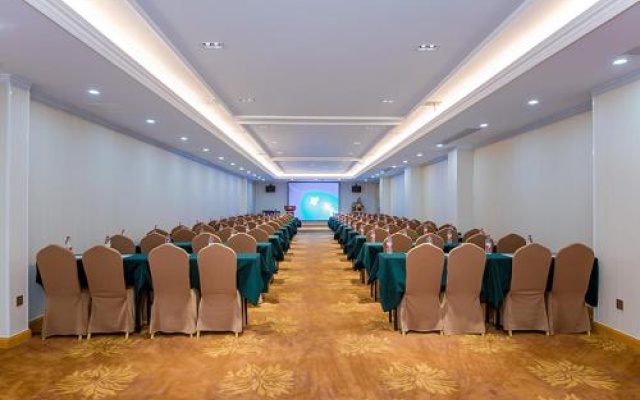 Vienna Hotel (Wuhan Tianhe Airport Penglongcheng Ju Long Avenue Branch) – Business – Wuhan