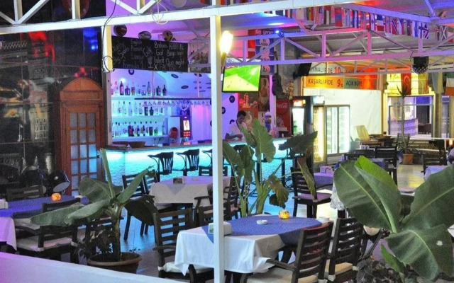Akdeniz Beach Hotel